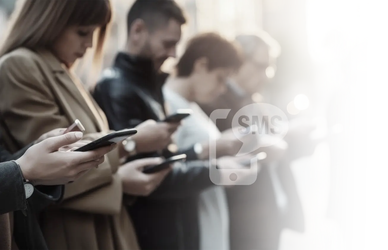 Građani koriste telefone